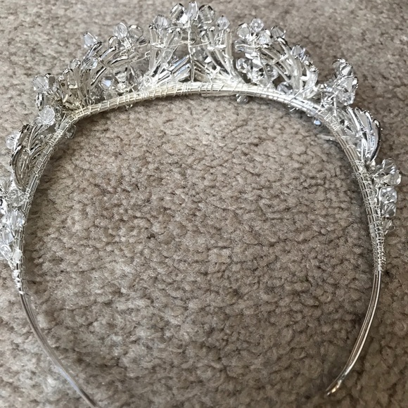 Wedding Tiara - Picture 5 of 8